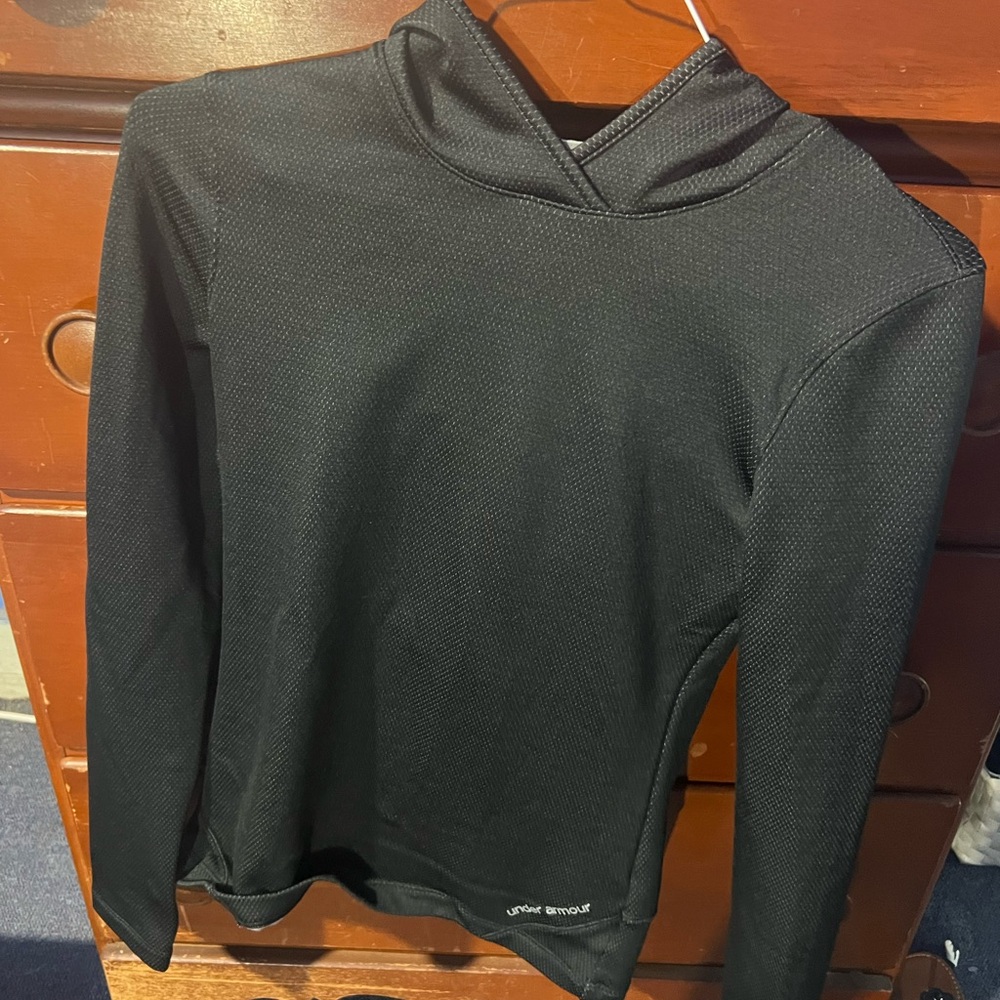 Fitted under armour sweater